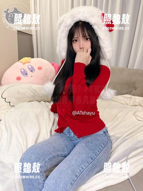 你确定这是新年内衣吗？AT鲨的写真原图让我想要多看几遍！