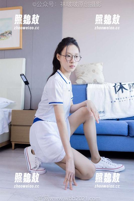 BoBoSocks袜啵啵 - 高清短肉丝作品集：稚予用小巧之物展现出无限“大”意。