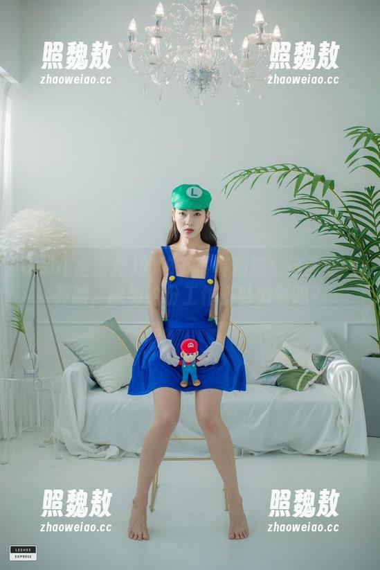 G.su(全智秀)的秘书写真精选：这画面太养眼，能为这份工作多努力些吗？