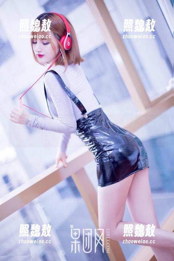 GIRLT果团网 - 私拍时的王婉悠和服大比拼，图片看起来真挺好玩的，哈哈。