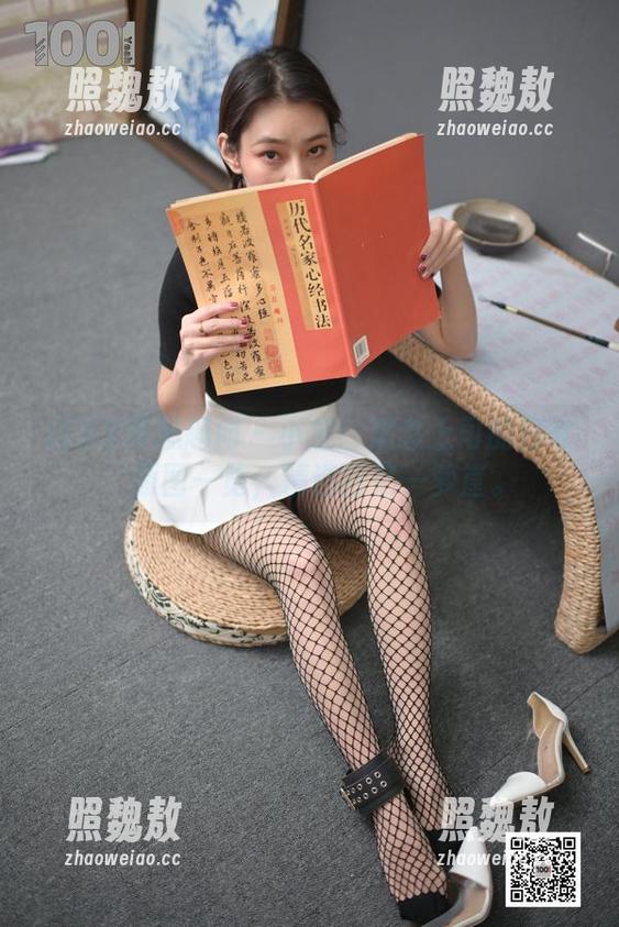 IESS异思趣向-小宝 IESS异思趣向 - 小宝:思念上司的日常,原图一览,精选回忆一箩筐。