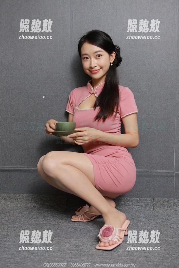 IESS异思趣向-秋秋 IESS异思趣向 - 秋秋在线!花裙女人的资源风筝飞起来了