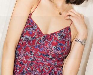 KelaGirls克拉女神 – 含嫣的自拍美图：一张图胜过千言万语，真没想到嘴巴也能塑造气氛