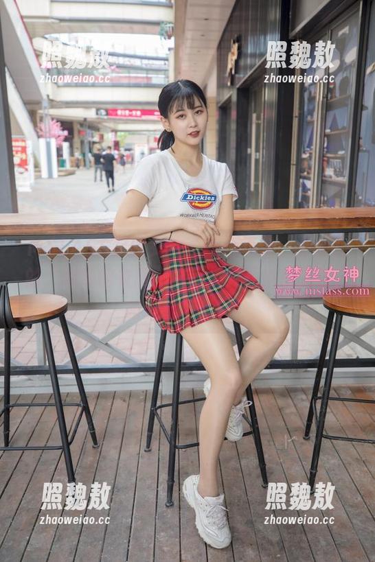 MSLASS梦丝女神 - 不得不说，小允儿的“绿绿的衣服”作品集就是值得下载，眼睛都没见过！