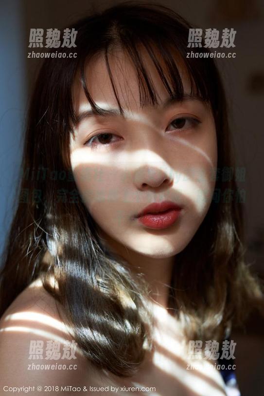 MiiTao蜜桃社 - 小魔女lily的全套御姐图包，完全能给我上个色彩课，就问你怕不怕！