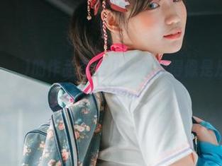 Mimmi(밈미)的作品在这儿！可爱得像是从童话里走出来的。