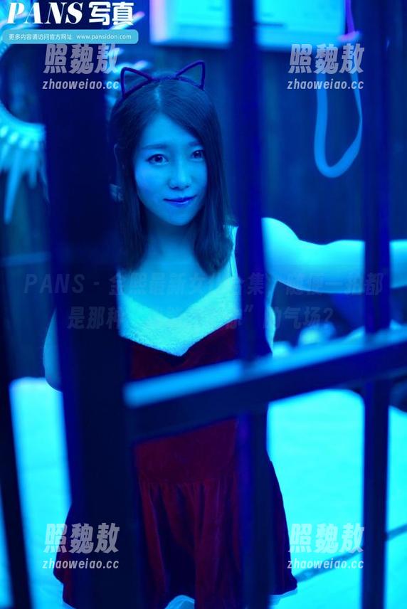 PANS-金熙 PANS - 金熙最新女仆合集,随便一拍都是那种“我能搞定你”的气场?