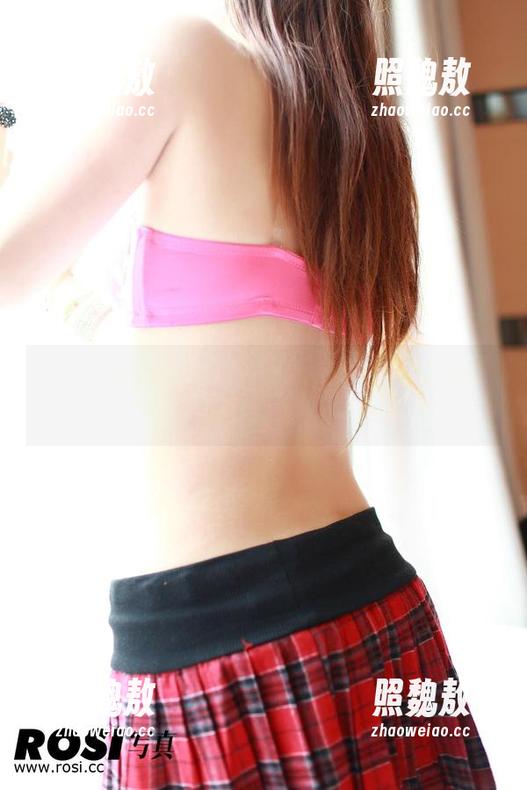 ROSI私房中的美足图集，有谁能拒绝这样的诱惑？