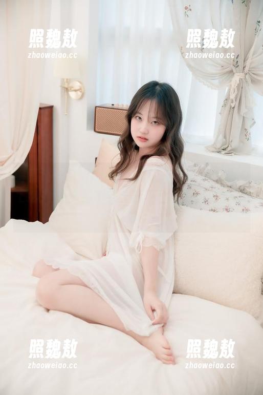 暗暗道一句，Sia(시아)的ArtGraviaVOL.281确实是个让人忍不住多看几遍的写真集。