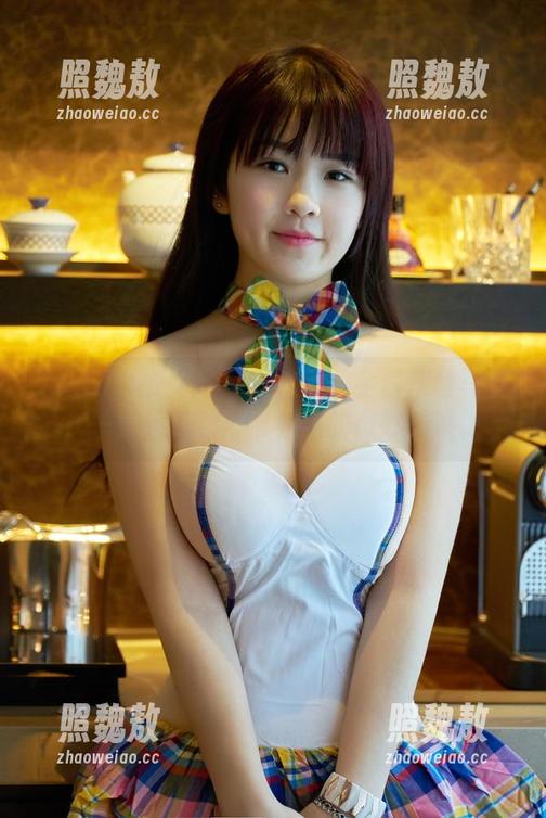 TuiGirl推女郎 - 赵纹清的全套灰丝写真，一条丝带和一帮看客的微妙关系。
