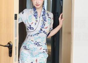 Xiuren秀人网 – 如果制服能说话，Mila豆嘟嘟的最新合集一定是在叛逆吧。