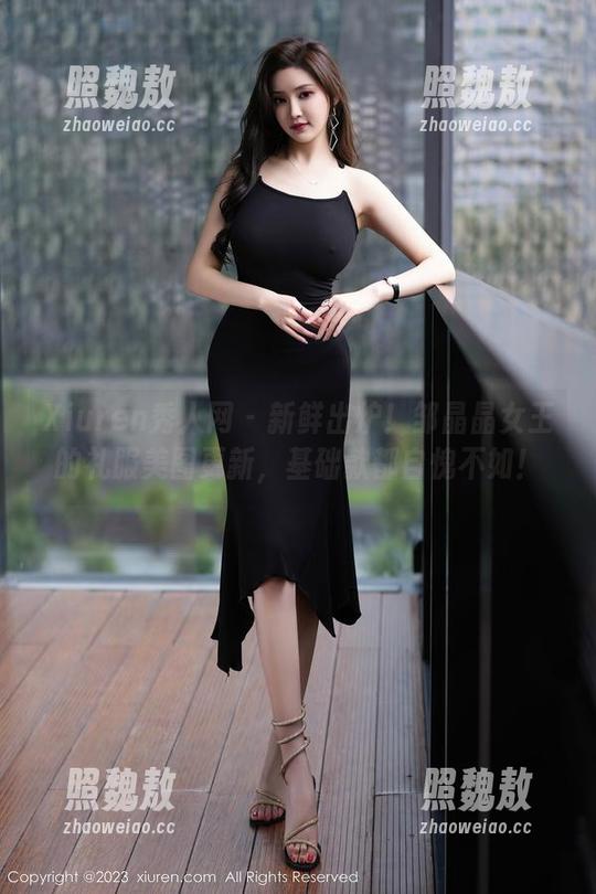 Xiuren秀人网-邹晶晶女王 Xiuren秀人网 - 新鲜出炉!邹晶晶女王的礼服美图更新,基础款都自愧不如!