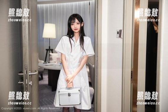 Xiuren秀人网-邹晶晶女王 Xiuren秀人网 - 她是邹晶晶女王,女神合集——我敢打赌,你和我都认识那种气质。