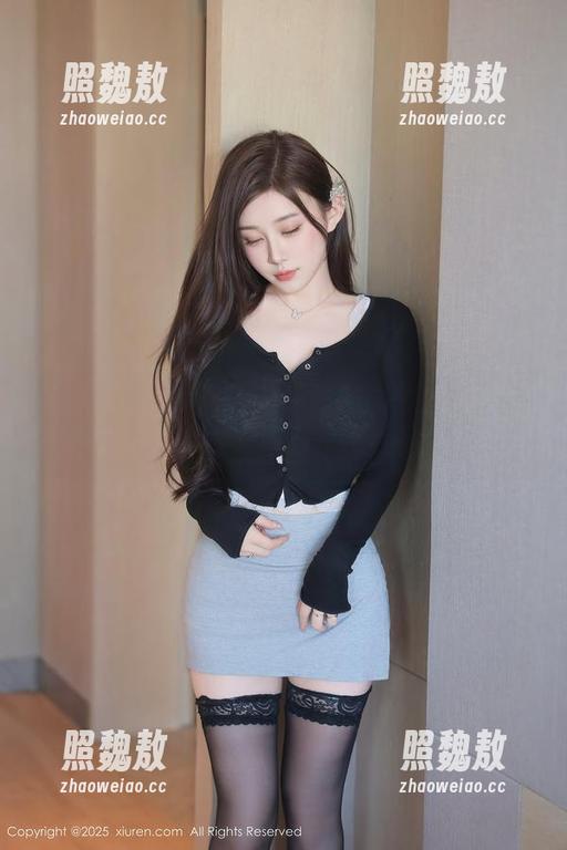 Xiuren秀人网-黄乐然 Xiuren秀人网 - 黄乐然的图片:你见过的职业装,果然有那么一丢丢的惊艳感…