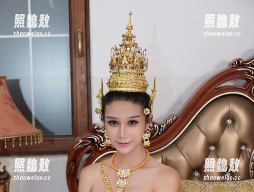 YouWu尤物馆-FoxYini孟狐狸 YouWu尤物馆 - FoxYini孟狐狸线上自拍技能满格!美图正在发散