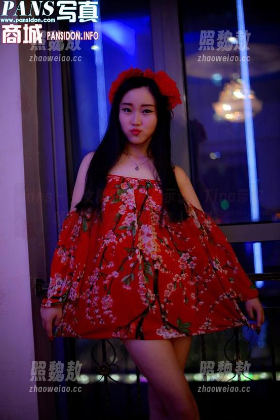 pans-Tina pans - 兔女郎的穿搭启示录,Tina带你领略写真集资源的迷人之处。
