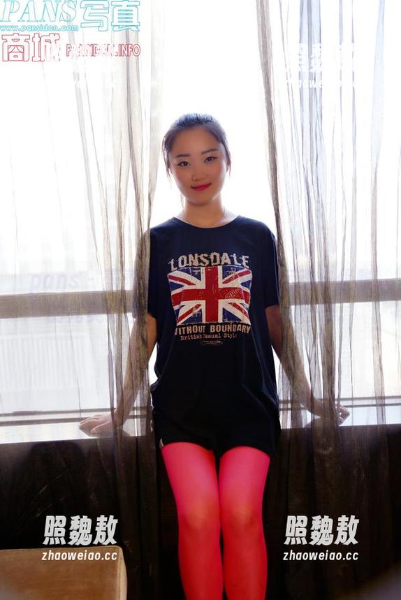pans-蕾蕾 pans - 蕾蕾的体操服美图:运动与优雅的完美结合,我只想说…我心已碎。