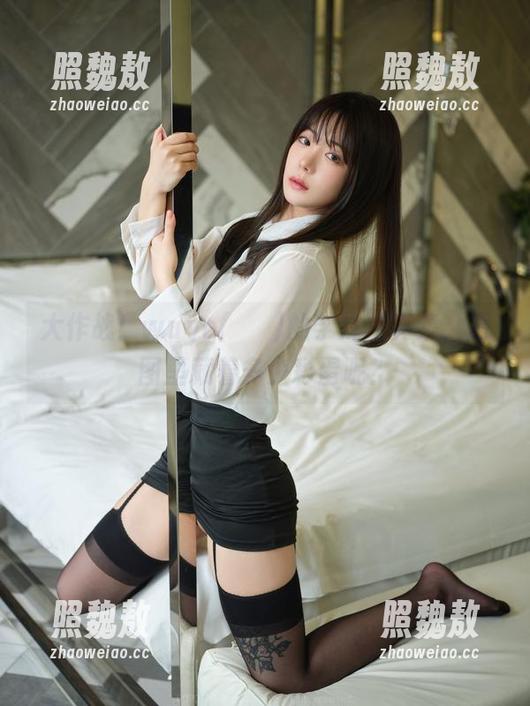 大作战！wuyo(우요)的学妹写真集，原图里藏着多少彩蛋呢？