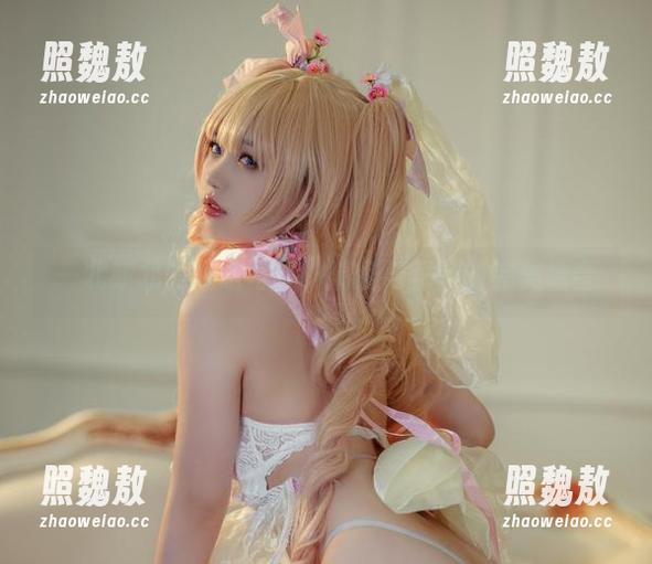 一北亦北的眼镜写真，搞怪与优雅的完美结合