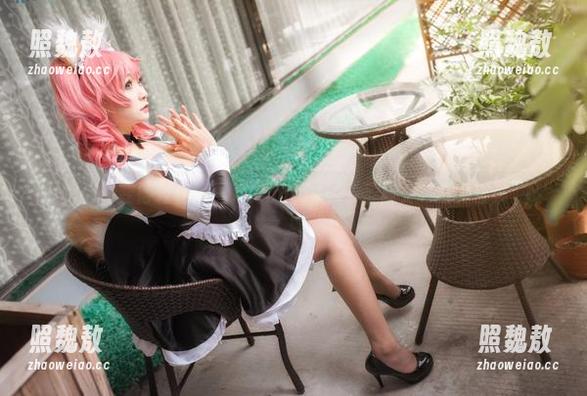 把信仰变得轻松：三刀刀miido的“圣修女”写真合集。
