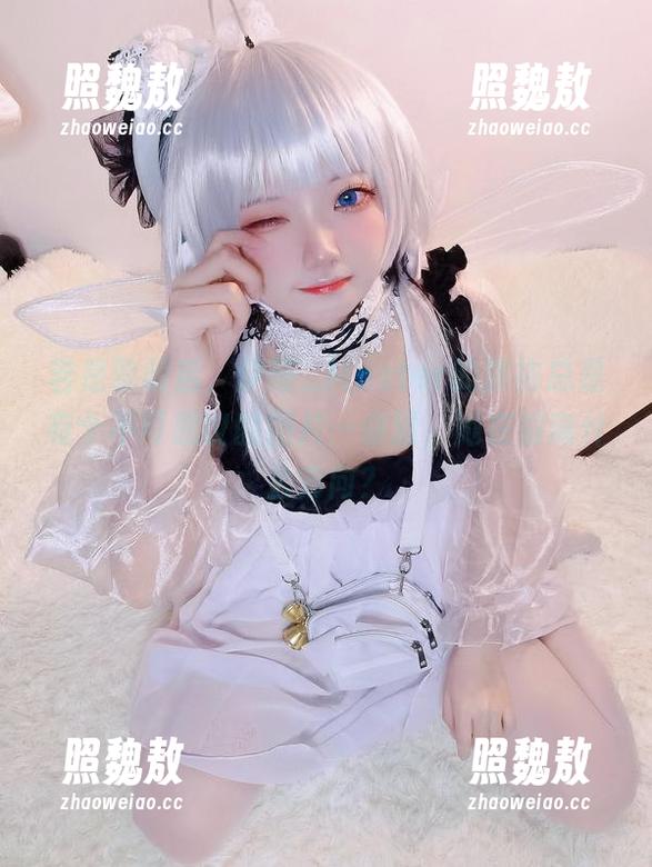 伊喵_Master 若是黎明后,伊喵_Master的旗袍总是有个不可思议的图片…你猜,她在偏离什么方向?