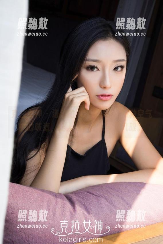 克拉女神-YOYO 克拉女神 - 海边的YOYO写真,一种空气中的味道,让人忍不住想多看几眼。