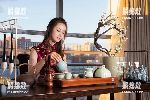 克拉女神-颖儿 克拉女神 - 洗个澡也要酷!最新颖儿浴缸写真,水温刚好哦