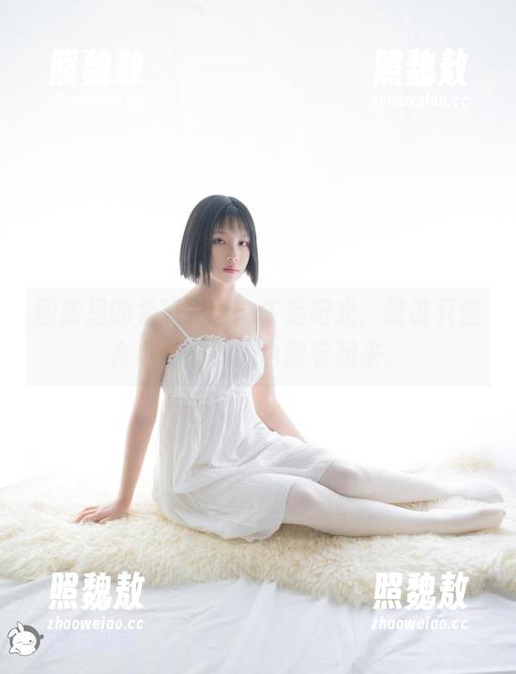 图库里的兔玩映画：午后阳光，谁说只适合小动物？人也能卷起来。