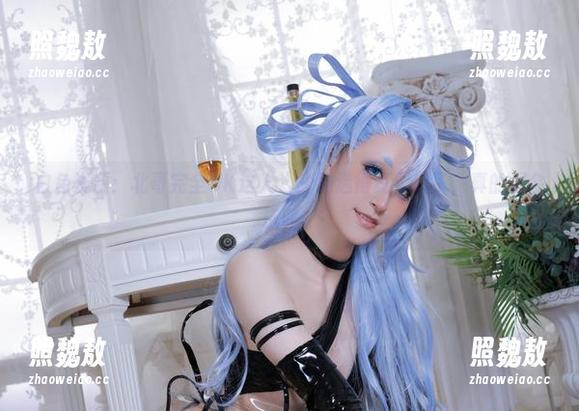 白色资源：北哥完全OK这人，光线选得真是绝了，真的很会玩耶！