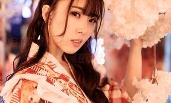 嗲囡囡 – 独自欣赏欣欣Rubybaby的浴室，网盘下载后还得考虑藏在哪好。
