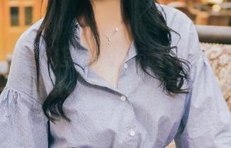 头条女神 – 教室见闻：苏菲菲这张图片真是让人想给个分享！