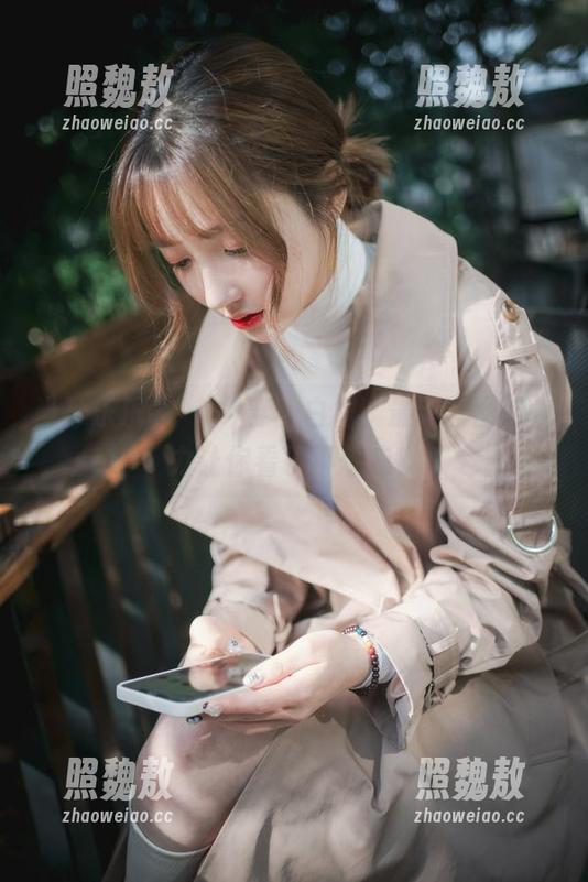 当孙乐乐(손예은)穿上白裙，最新套图的魔力让你看了不想走！