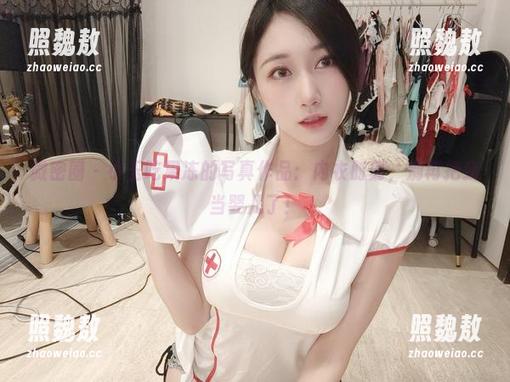小玉吃果冻 微密圈 - 小玉吃果冻的写真作品:内衣时刻,别再把我当婴儿了!