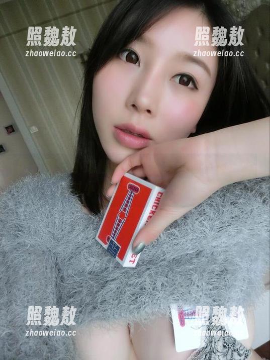 微密圈 - 小芯酱的直播视频精选合集，观看时小心自我沉迷，嘿嘿。
