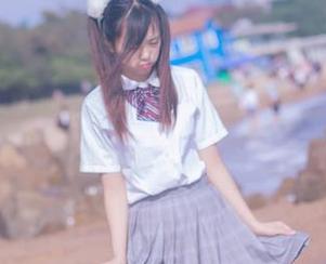 直击内心的最新写真：小野妹子w在死库水单品上又有了新招数。