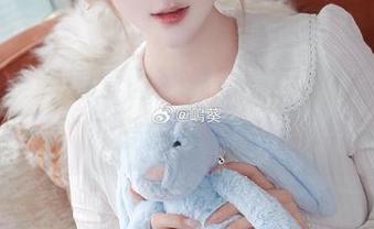 最新嶋葵制服套图就像在复习，关键看她怎么把“沉浸式”学渣变为学霸。