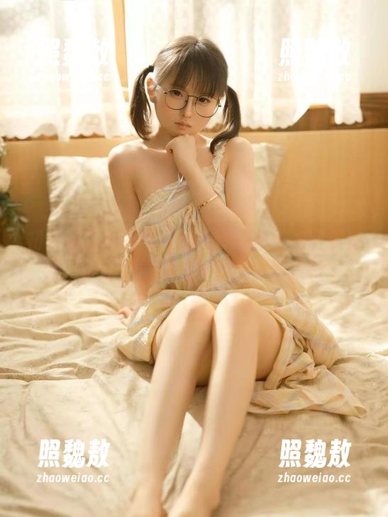 幼水铃衣 初音未来的豚鼠:幼水铃衣兔子洞图集资源,搞不好明天你也变成企业模特。