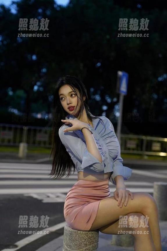 微密圈 - 泳装和徐珺大哥合影的图包，谁说我不能有双重身份？