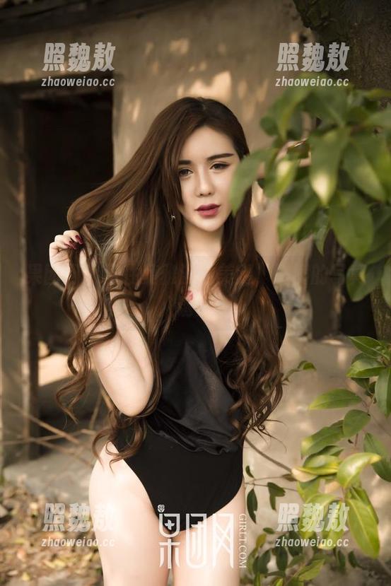 果团网-莫雅淇 果团网 - 留住莫雅淇的美腿,满满的写真诱惑