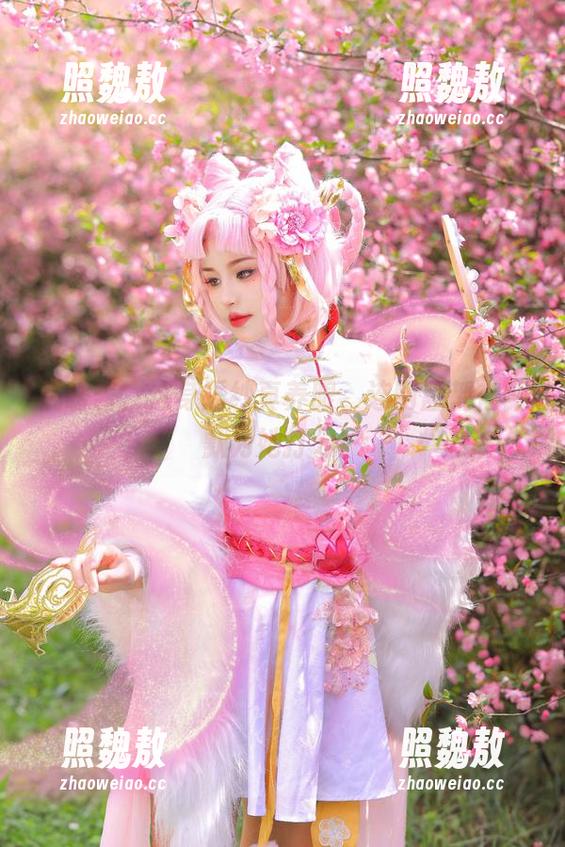 桃暖酱，这身婚纱真养眼，连网盘都在默默为她打分！