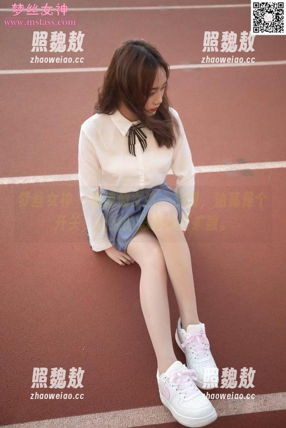 梦丝女神 - 看莹仙女这一系列，油亮是个开关，让我的思绪疯狂扩散。