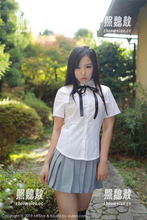 模范学院-梦梵 模范学院 - 毛衣写真分享,梦梵教你怎么把自己拍成‘冬季暖炉’!