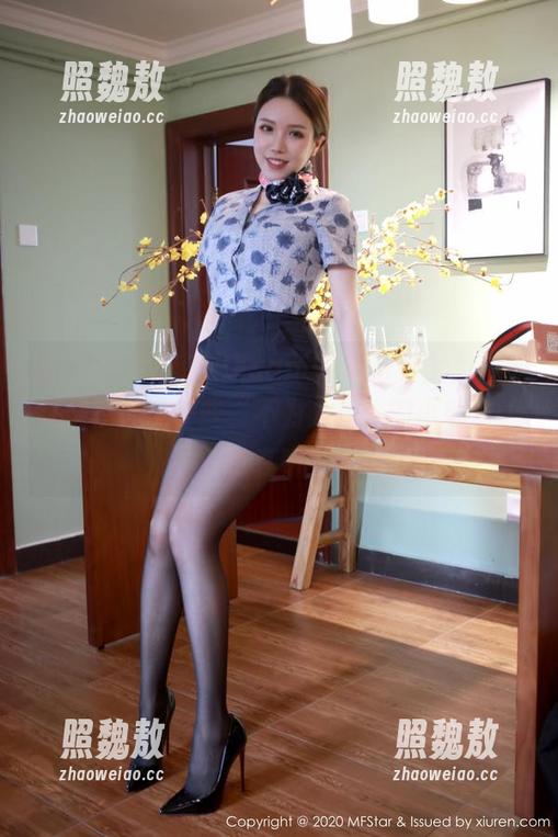 模范学院 - 薛琪琪sandy高清美图，似乎在悄悄诉说一些“不为人知”的小秘密，谁在听？