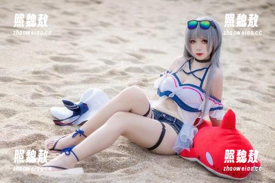 樱落酱w果然没让我失望，这次的“小天鹅女仆”cos更新也太可爱了吧！