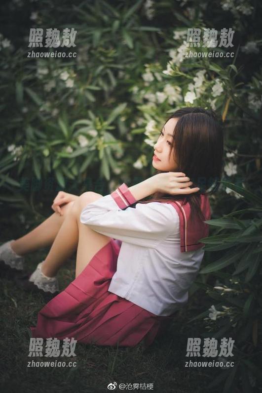 美脚资源大集合，沧霁桔梗给你足够的看点！