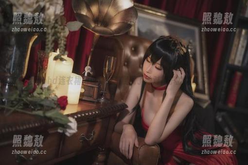 爱老师phd连衣裙图包，完美展现了她对裙子的偏爱与执着！