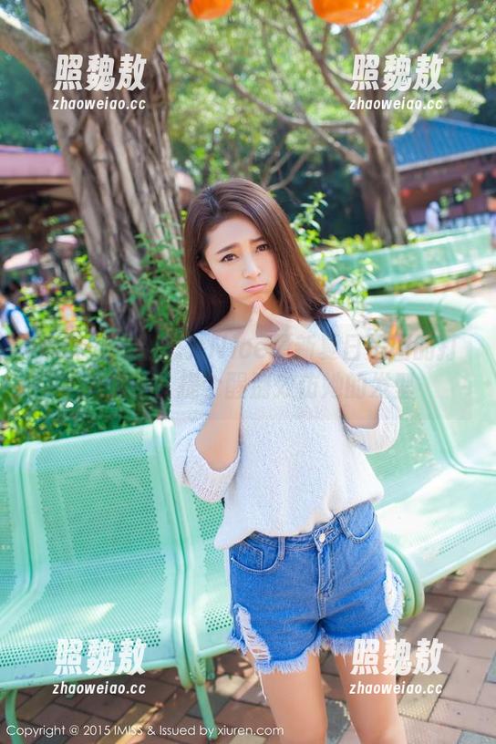 爱蜜社 - 张思允Nice最新夏日美图的打卡必备，提个醒别效仿她的发型