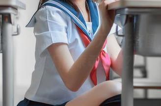 疯猫ss的校服大作战：无圣光套图，谁说学校只能乖乖上课？