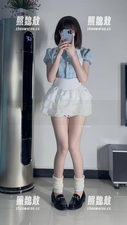 白龙猫女 微密圈 - 全套体操服中的白龙猫女,一身轻松的运动感,太惹眼了。
