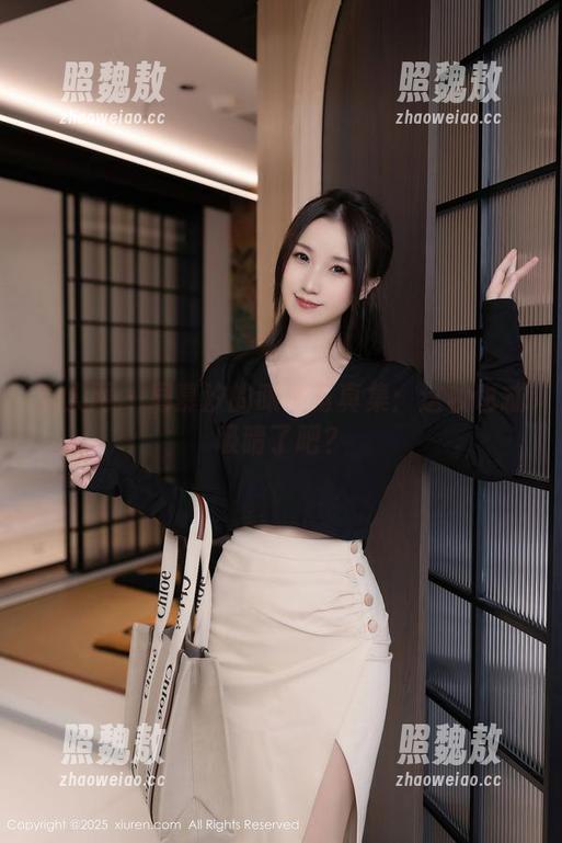 秀人网-周慕汐 秀人网 - 周慕汐的眼镜写真集:这妆也忒吸睛了吧?